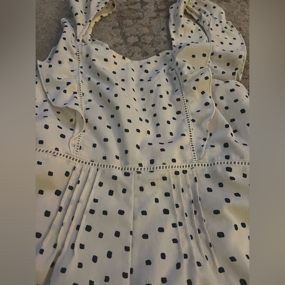 Amuse Society romper size medium - Picture 3 of 5